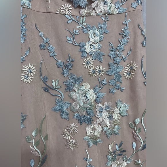 Alex Evenings Embroidered Florals Sweetheart Neck Long Dress Size 8 NWOT - Picture 6 of 9